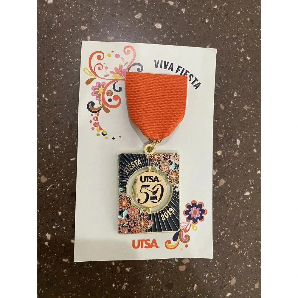 2019 Fiesta UTSA President Eighmy Medal Rare Card University Texas San Antonio